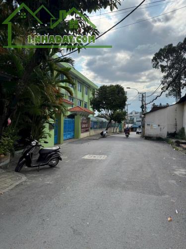 Bán gấp đất mặt tiền kinh doanh đường số 4 P.Linh Tây, Thủ Đức. Ngang 4.2m vuông vức - 2