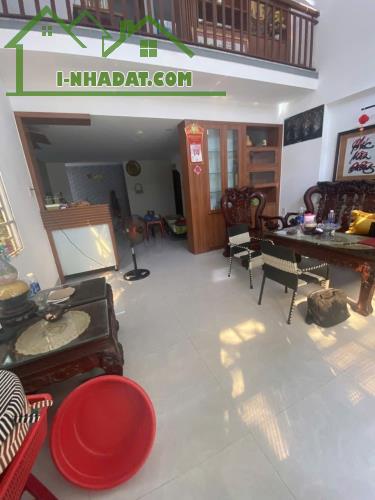 BÁN NHÀ 4 mê, góc 2 mặt tiền đường bùi tá hán - 2