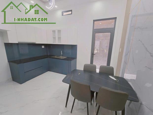 BÁN NHÀ NGỘP q10, giá 3ty050, gần trường học, bệnh viện, SHR, alo ngay để tư vấn - 2