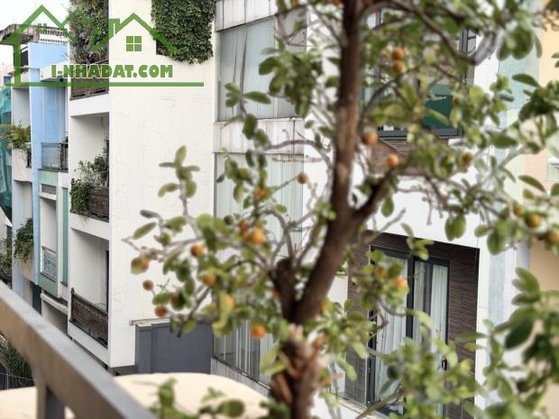 ✨BÁN NHÀ QUẬN 10  HẺM XE TẢI 6M HIẾM NHÀ BÁN KHU XÂY 5 TẦNG CHỈ 6.5 TỶCách Mạng Tháng 8