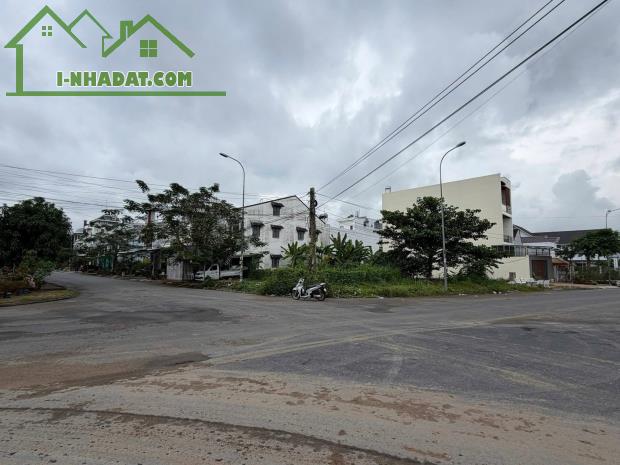 🚗🚗🚗BÁN NỀN GÓC A5 & A7 KDC PHÚ AN - GIÁ 3,7 TỶ - LH 0949946604 QUÝ - 2