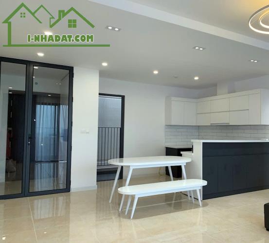 Hàng hiếm cực hót 98m 3pn 2vs giá 5.9ty CT3 duong dinh nghệ 5.9ty có lot ô tô - 5