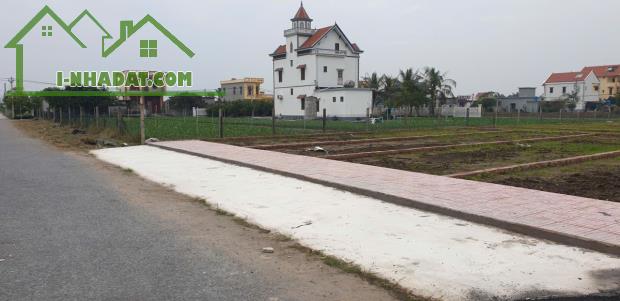 1,3 tỷ - có lô đất thị trấn sát biển 100m2 mặt đường thông 3 ô tô tránh - 1