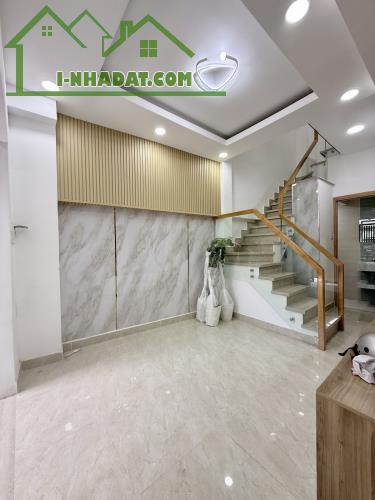 Bán nhà CMT8 Quận 10 HXH đỗ cửa, thông Trung tâm, 4 tầng chỉ 4 tỷ - 1