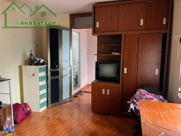 Cho thuê nhà ngõ 509 Vũ Tông Phan, 40m2 x 3 tầng, 3 phòng ngủ, 2 WC, 9 Triệu - 2