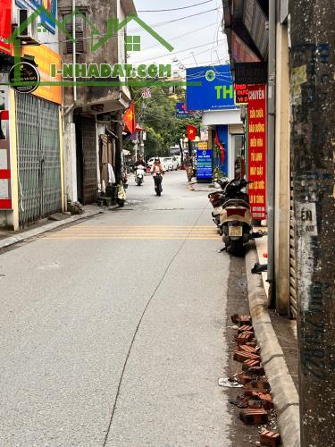 Nhà lô góc – ô tô tránh – kinh doanh đỉnh