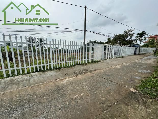 Bán hoặc cho thuê 3610m2 đất 2 mặt tiền tại P.Phú Khương,Vĩnh Long(mới)