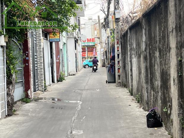 Bán nhà đẹp CMT8 Quận 10 chỉ khoảng 1 tỷ nhà đẹp 3 tầng SHR, khu an ninh và dân trí - 2