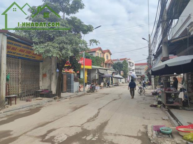 Bán đất tặng nhà Đại Mạch Đông Anh , trục chính kinh doanh , Gần cầu Thượng Cát ,71m2 .