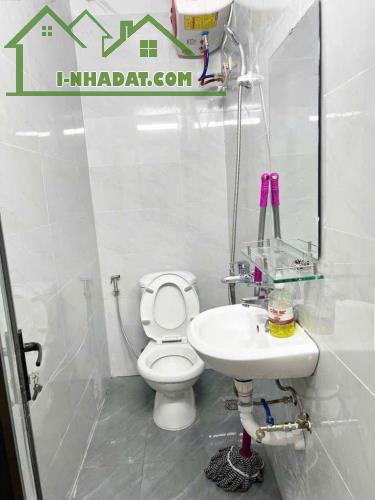 HIẾM, CHỈ HƠN 3 TỶ, CĂN HỘ PHỐ NGỌC THỤY 45M, MT4M, SÁT PHỐ, NGÕ THÔNG, Ô TÔ ĐỖ CỬA, KD. - 1