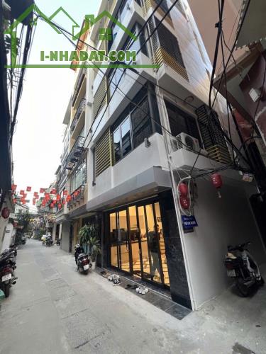 NHÀ ĐẸP PHỐ KIM NGƯU - VỊ TRÍ ĐẸP - PHÂN LÔ, Ô TÔ ĐỖ CỬA - LÔ GÓC - DÂN TRÍ CAO - 14.3 TỶ