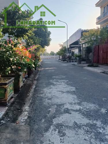 CẦN BÁN MẢNH 70m2 TRỤC CHÍNH KINH DOANH NHỈNH 1 TỈ - 1