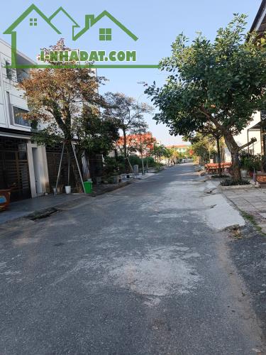 CẦN BÁN MẢNH 70m2 TRỤC CHÍNH KINH DOANH NHỈNH 1 TỈ - 2