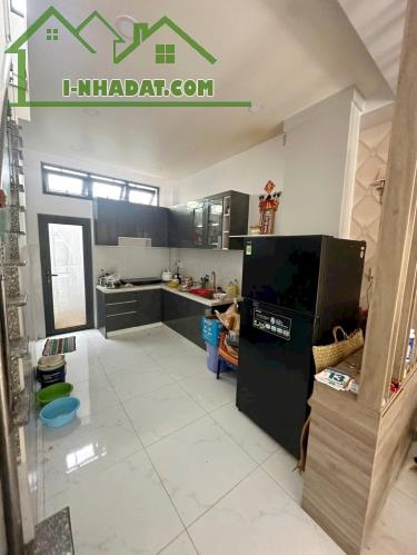 Nhà 5 Tầng hẻm thông Bùi Minh Trực P5Q8 . Giá 7.96 tỷ TL - 3