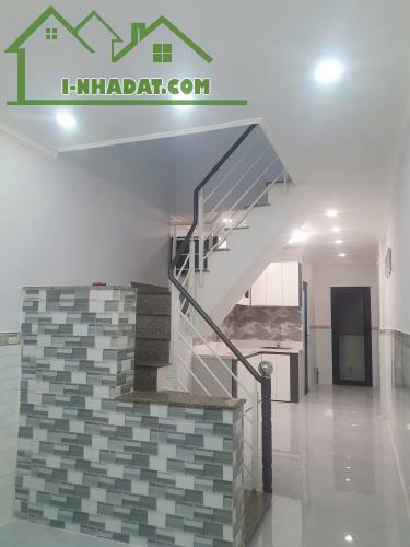 Nhà hẻm 137 Âu Dương Lân P.Chánh Hưng (P2Q8)