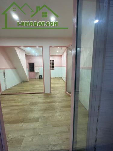 CHO THUÊ NHÀ 5 triệu 2 phòng ngủ TRỆT LẦU 2 phòng ngủ KẾ CHỢ AN HOÀ - 2