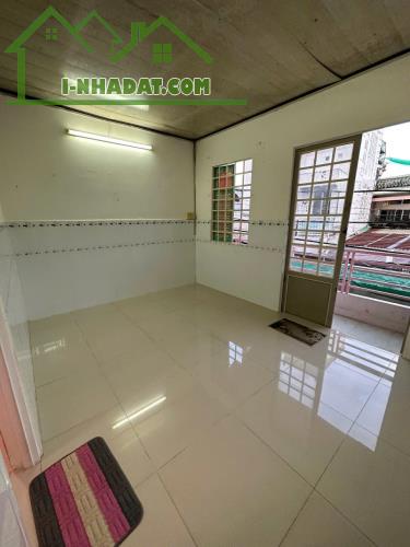 CHO THUÊ NHÀ 5 triệu 2 phòng ngủ TRỆT LẦU 2 phòng ngủ KẾ CHỢ AN HOÀ