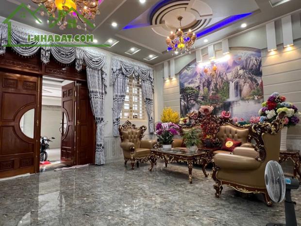 Bán nhà MTKD ngay Metro Hiệp Phú Q12 ngang 6.6m 165m2 3 tầng đẹp vào ở và KD chỉ 17.5 tỷ. - 1