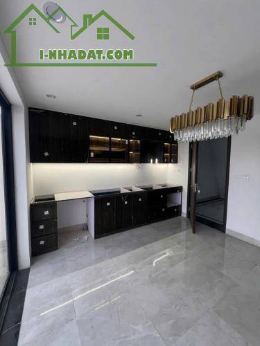 LIỀN KỀ VIP VIN 3 VỊ TRÍ TRUNG TÂM CỦA TRUNG TÂM