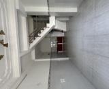 🔥 CHỐT GẤP – NHỈNH 3 TỶ 🏠 NHÀ 2 TẦNG PHÙNG TÁ CHU – SÁT VÁCH TÊN LỬA 💥 Hẻm 4m – Vị trí