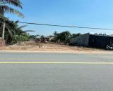 Cho thuê mặt bằng vừa bơm cát mặt tiền trung tâm TP Bến Tre.Gía 15 triệu