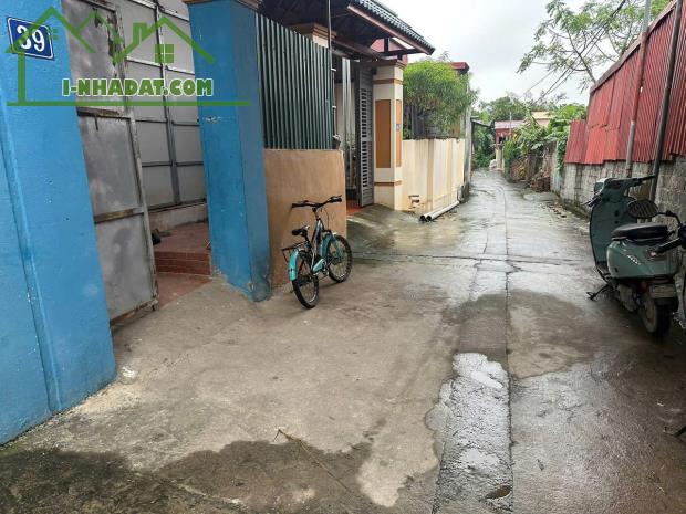 72M NHÀ MÁI BẰNG CÓ GÁC XẾP.
NGỌC TẢO- PHÚC THỌ- KHU VỰC TIỀM NĂNG .GIAO THÔNG THUẬN - 1