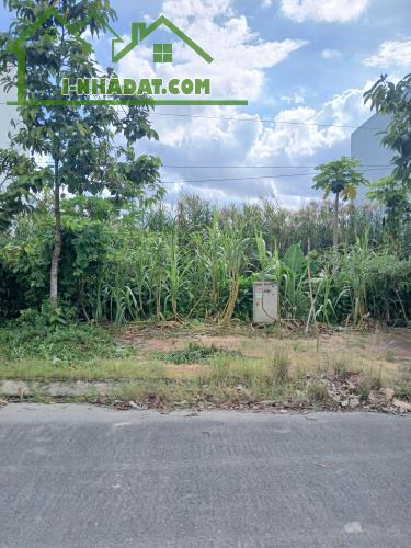Nền mặt tiền đường A4 KDC Tân Phú, Hưng Phú, Cần Thơ.