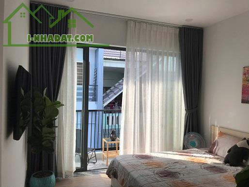 CHO THUÊ PHÒNG STUDIO NGAY CHỢ BÀ CHIỂU – BAN CÔNG, SÂN THƯỢNG SIÊU THOÁNG