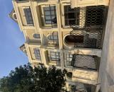 Bán biệt thự Ciputra - đẹp - phong cách tân cổ điển: - Diện tích đất: 150m2, mặt tiền 7m.