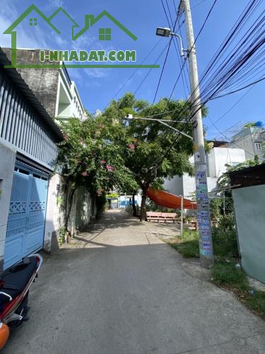 RA GẤP LÔ ĐẤT 2 MẶT HẺM Ô TÔ TRÁNH NHAU, GẦN TT MUA SẮM GIGAMAL, 4X16; 5,9 TỶ.