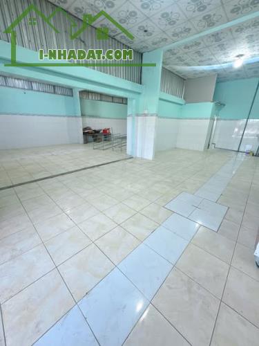 Cho thuê nhà mặt tiền kinh doanh đa ngành nghề khu trung tâm TP Bến Tre.Gía 12 triệu