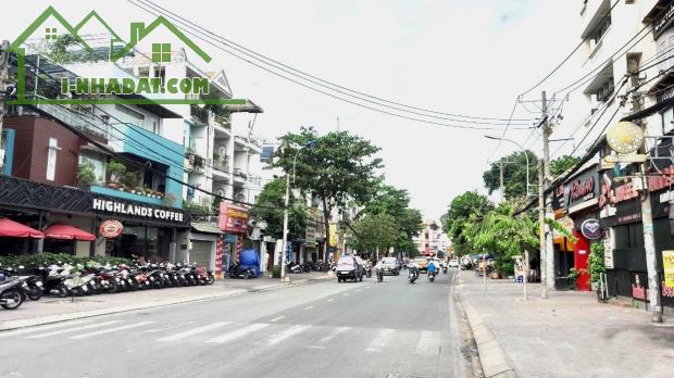 Bán Biệt Thự Mặt Tiền Kinh Doanh Karaoke, Hoàng Diệu 2, 1518m2(34mx45m), Chỉ 180 Tỷ(TL) - 3