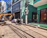 Ở góc 2 hẻm 6,5mx10m, 3PN DTSD 90m2  Quy Nhơn