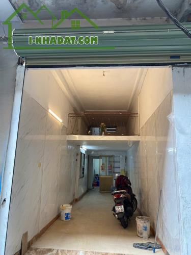 Cho thuê nhà KD tốt ngõ Chợ Khâm Thiên,  40m² x 3.5 tầng, mặt tiền 3.3m 25 triệu