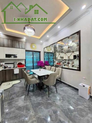 .Nhà 4 Tầng ( độc lập - sân cổng riêng) tại Trần Nguyên Hãn - Oto đỗ cổng 🚗 - 2