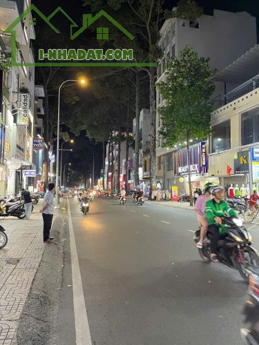 💎 Vị Trí đẹp,TT 50Tr/T_ Lô Góc 2 Mặt Tiền KD Thời Trang 5Tầng(4.85x11) Nguyễn Trãi Quận5