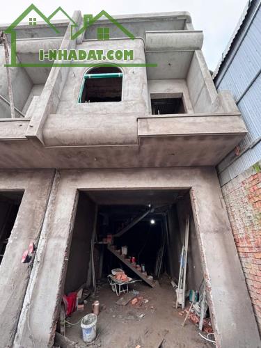 BÁN 2 CĂN NHÀ 1 LẦU GẦN UBND TÂN VẠN ĐANG HOÀN THIỆN - P. BIÊN HÒA - 3