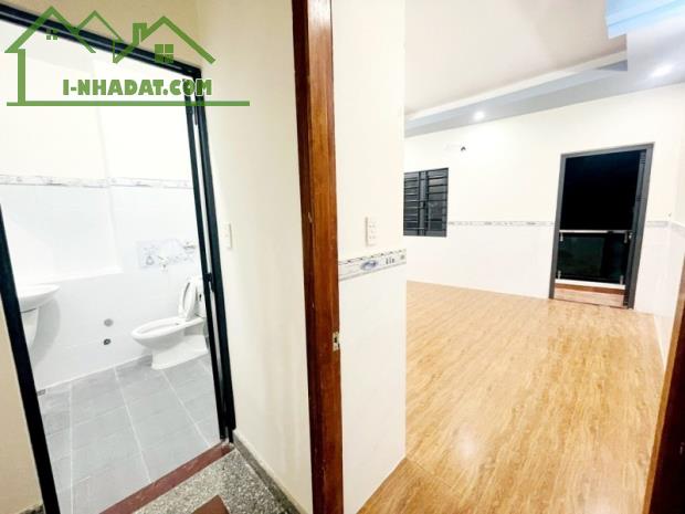 MTKD - PHƯỚC LONG B - 5 TẦNG - CHDV CHO THUÊ - CHỈ 7 TỶ - 4