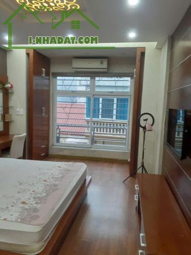 Cho thuê nhà 5 tầng full đồ – Nguyễn An Ninh, gần ĐH KTQD      DT 45m² x 5 tầng, mỗi tầng - 2