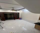 Cho thuê nhà ngõ Văn Cao,  25m² x 4 tầng, gồm 3 phòng ngủ, 2 vệ sinh 9,3 triệu