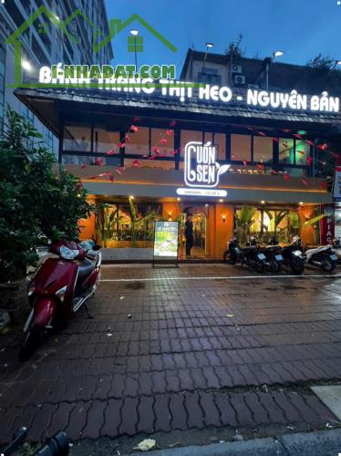 CHO THUÊ NHÀ GIẢNG VÕ BA ĐÌNH HÀ NỘI Diện tích: 350m2 Mặt tiền: 9m