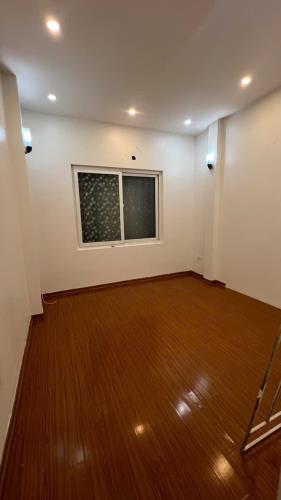 Cho thuê nhà ngõ Văn Cao,  25m² x 4 tầng, gồm 3 phòng ngủ, 2 vệ sinh 9,3 triệu/th - 1
