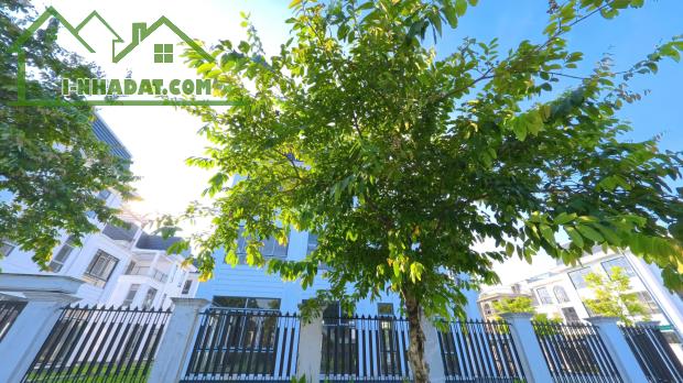 Tổng hợp các biệt thự song lập đóng tiến độ sau chọn lọc đáng mua nhất HUD Mê Linh Central - 1