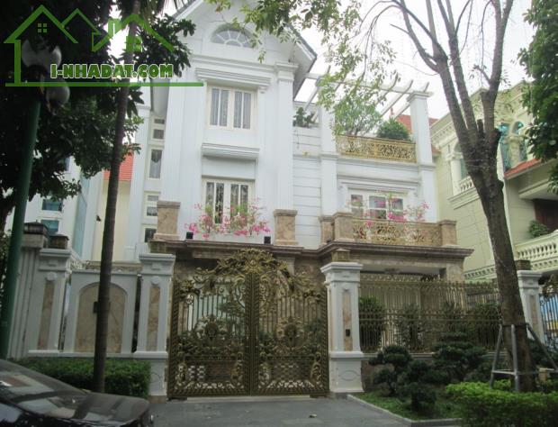 Biệt thự BT4 BT5 KĐT Tân Tây Đô gần quán phở anh Hai 204m2 chỉ 21.x tỷ. LH 0989626116