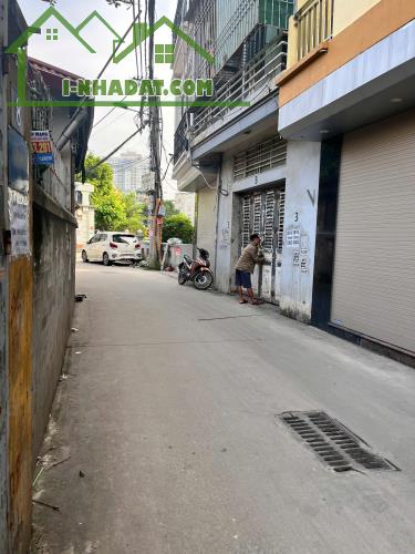 CẦU ĐƠ- TRUNG TÂM HÀ ĐÔNG, CHÍNH CHỦ CHO THUÊ NHÀ NGUYÊN CĂN 3 TẦNG. NHÀ MẶT NGÕ RỘNG 3,5M