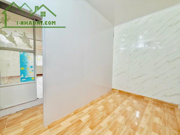 Nhà Tôn đức Thắng - Lê Chân -  Đông Tứ Trạch - 4