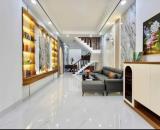 Kẹt tiền kinh doanh bán nhanh thu vốn nhà Nguyễn Trãi  P14 Quận 5