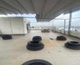 Cho thuê 2 phòng làm văn phòng . Sudio . Và sân thượng bán cafe .tiệm rượu , kinh doanh