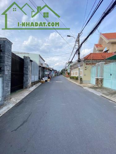 RA GẤP LÔ ĐẤT HẺM NHỰA XE HƠI TRÁNH NHAU GẦN CC MOON LIGHT 8X25 CHỈ 16,8 TỶ. - 3