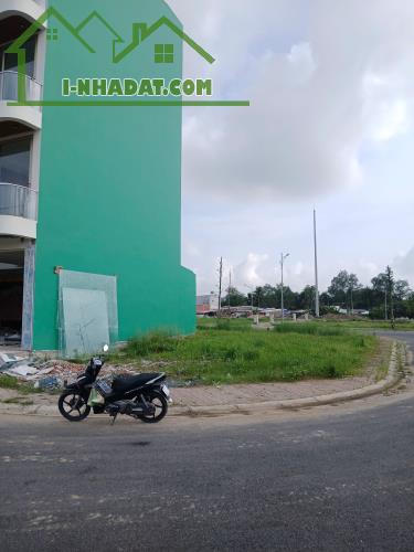 Nền Góc gần Hồ Cảnh Quan, Khu Nam Long 3, Cái Răng, TP. Cần Thơ